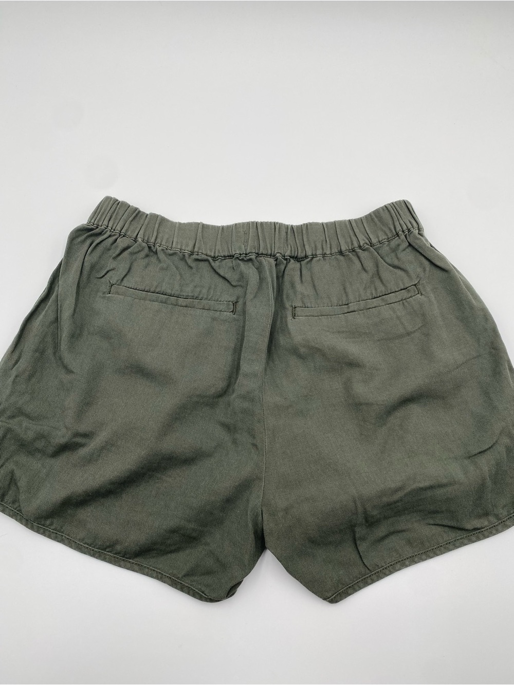 Madewell Dark Olive Elastic-Waist Shorts - Picture 3 of 4